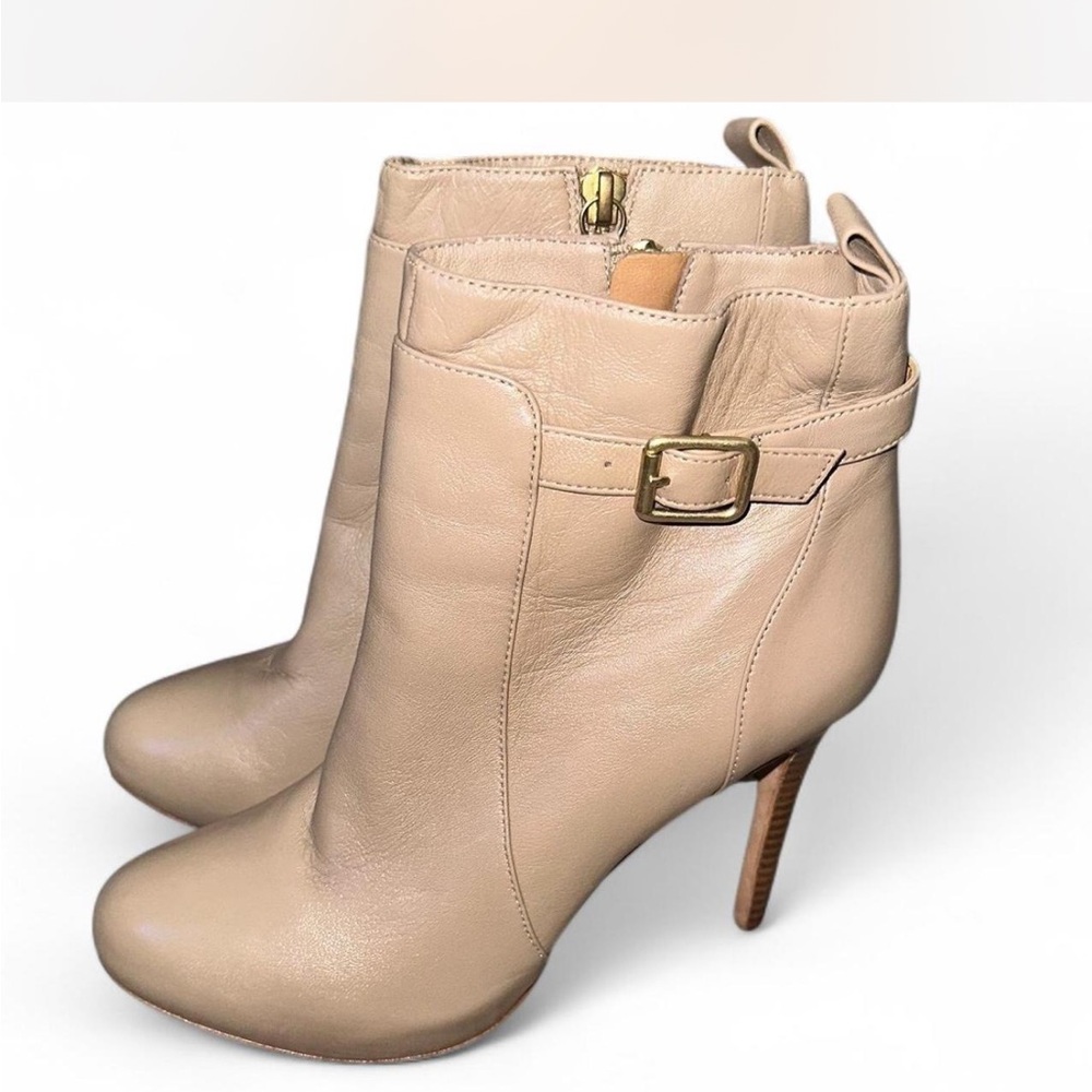 Ann Taylor Tan Heeled Boots with Elegant Design